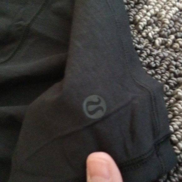 Lululemon Short Sleeve Tee with Relaxed Fit Lululemon Womens Size 8 - Picture 4 of 7